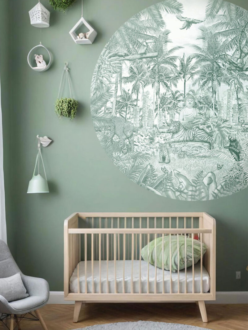 Kinderkamer behangcirkel getekende jungle dieren tijger krijt diepgroen