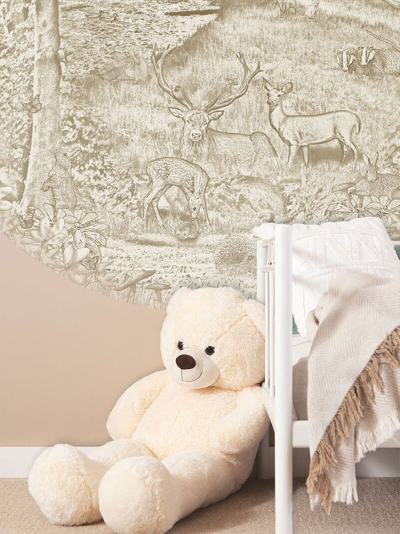 Kinderkamer en babykamer muursticker getekende bosdieren herten krijt zandbruin